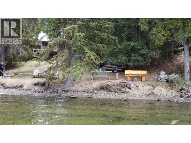 8398 BRIDGE LAKE ROAD Bridge Lake, British Columbia in Houses for Sale in 100 Mile House - Image 6
