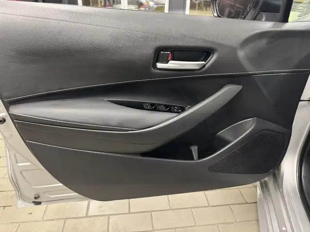 2023 Toyota Corolla Hatchback CVT in Cars & Trucks in Longueuil / South Shore - Image 17