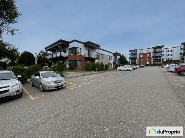 $330,000 - Condominium for sale in Rimouski (Rimouski) — photo 2