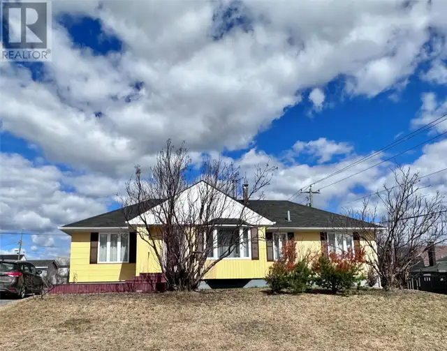 401 Nascopie Avenue Labrador City, Newfoundland & Labrador in Houses for Sale in Labrador City - Image 2