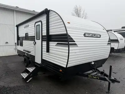 Sunset Park RV Sunlite Limited 21DB 2026 Sunlite 21DB Limited — Confort Compact pour la Famille Cara...