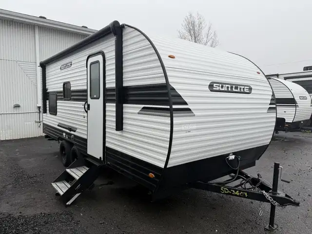 2026 Sunset Park RV Sunlite Limited 21DB in Travel Trailers & Campers in Longueuil / South Shore - Image 2