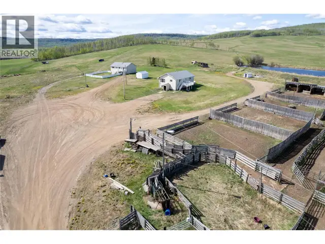 3479 206 Road Dawson Creek, British Columbia in Land for Sale in Dawson Creek - Image 3