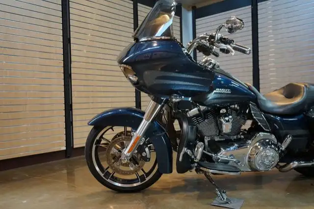 2016 Harley-Davidson FLTRXS - Road Glide Special in Sport Touring in Lethbridge - Image 7