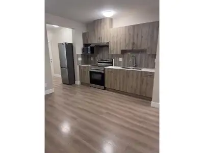 Basement 16711 EDGEWOOD DRIVE Surrey, British Columbia