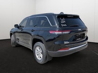 This Jeep Grand Cherokee has a strong 3.6 Liter engine powering this Automatic transmission. WHEELS:... (image 3)