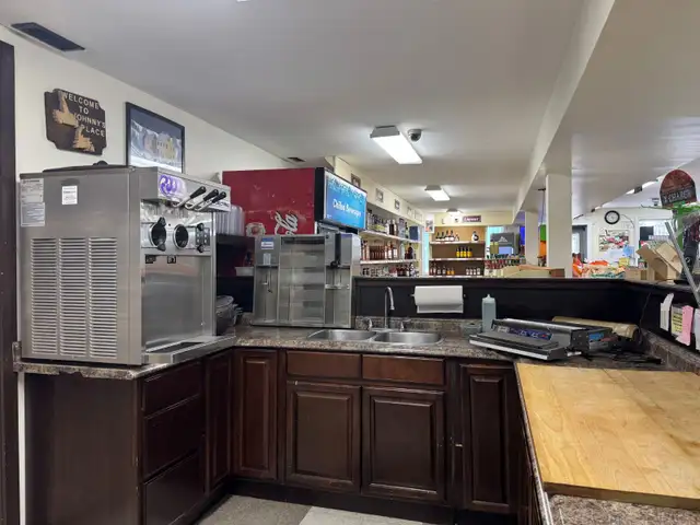Photo 8