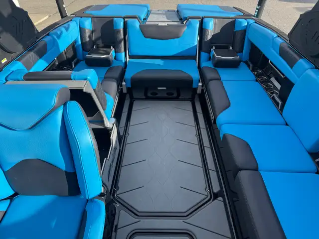 2021 Malibu M240 in Powerboats & Motorboats in Saskatoon - Image 16