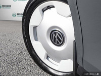 3rd Row Seat, AWD, Adaptive Cruise Control, Blind Spot Monitor, Navigation System, Parking Assist! T... (image 6)