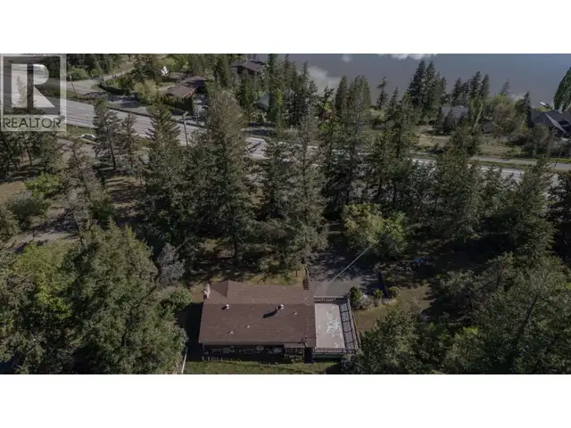 2038 WHITE ROAD Williams Lake, British Columbia in Houses for Sale in Williams Lake - Image 8