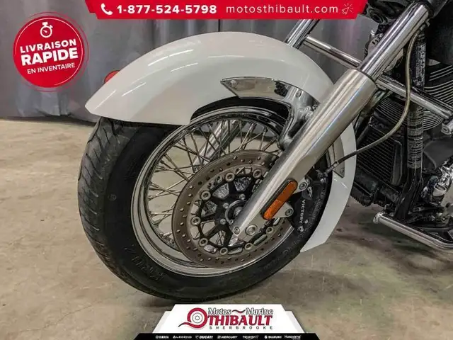 2013 Victory Motorcycles BOARDWALK in Street, Cruisers & Choppers in Sherbrooke - Image 8