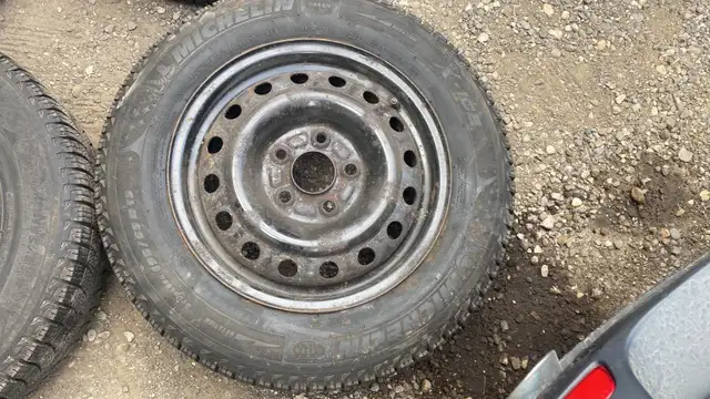 195 65 15 - RIMS AND TIRES - WINTER - HONDA ACURA in Tires & Rims in Kitchener / Waterloo - Image 4