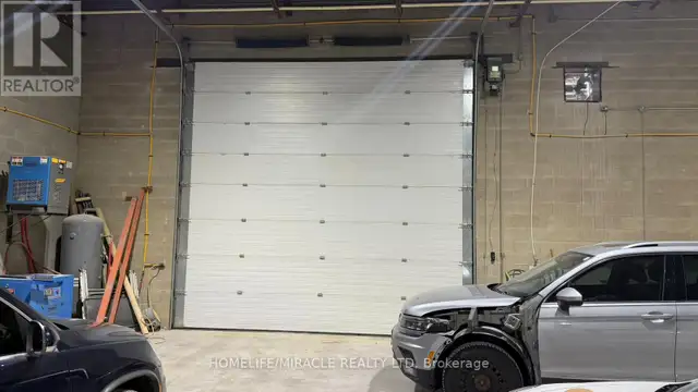 #8 - 101 GLIDDEN ROAD Brampton (Bramalea West Industrial), Ontar in Commercial & Office Space for Sale in Mississauga / Peel Region - Image 9