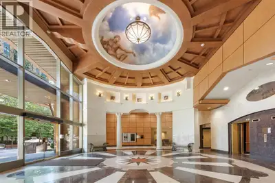 Updated 1-bed + den in the iconic Genesis. Bright, spacious layout with in-suite laundry, oversized...