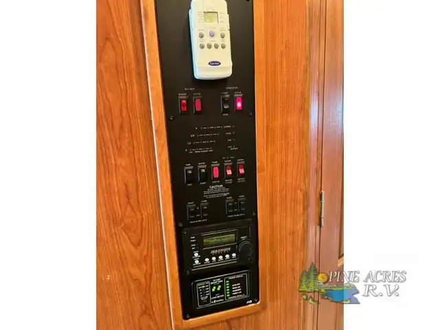 2009 Holiday Rambler Endeavor 41 PDQ 062,221 Miles in RVs & Motorhomes in Moncton - Image 45