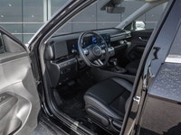 2025 Hyundai Kona Preferred AWD | CPO | TREND PKG The 2025 Hyundai Kona Preferred AWD continues as a... (image 6)