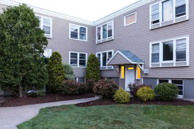 BRIGHT & SPACIOUS TWO BEDROOM APARTMENT IN WEST END HALIFAX!!! in Long Term Rentals in City of Halifax - Image 13