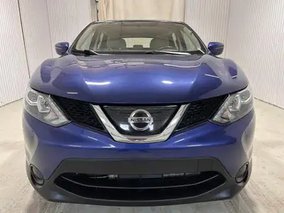 Nissan Qashqai S TI Mags Bluetooth Sièges Chauffants 2018 à vendre en MauriciePratique, économique e...
