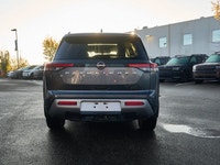 Window Grid And Fixed Antenna, Wheels: 20 Alloy w/Unique Finish, Vehicle Dynamic Control (VDC) Elect... (image 3)