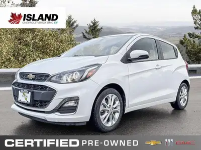 Packed with modern essentials for the urban explorer, this 2021 Chevrolet Spark 1LT hatchback in cri...