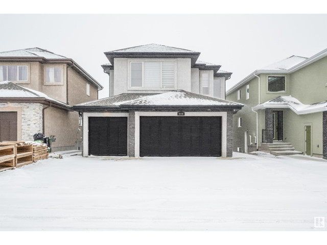 9239 181 AV NW NW Edmonton, Alberta in Houses for Sale in Edmonton