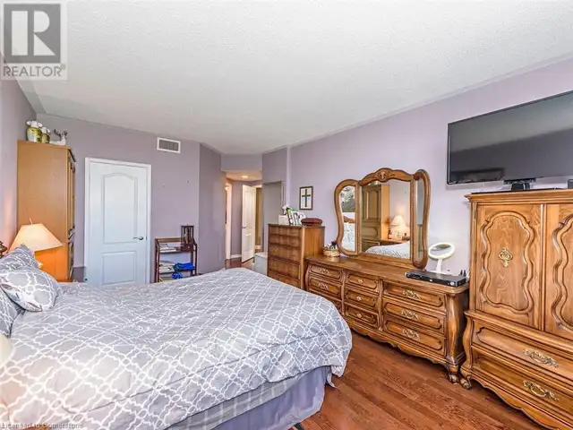 1901 PILGRIMS Way Unit# 502 Oakville, Ontario in Condos for Sale in Oakville / Halton Region - Image 24