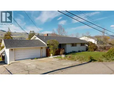 Reduced. *Open House Sunday May 24th 12pm-2pm. Vacant and easy to view. Stunning Fully Renovated Hom...