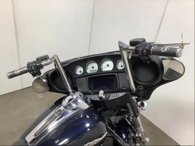 2019 harley-davidson FLHX Street Glide Motorcycle in Cargo & Utility Trailers in Richmond - Image 17