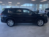 ===== Key Features ===== * 34,999 km * One Owner * No Reported Accidents * All-Wheel Drive (AWD) * 2... (image 4)