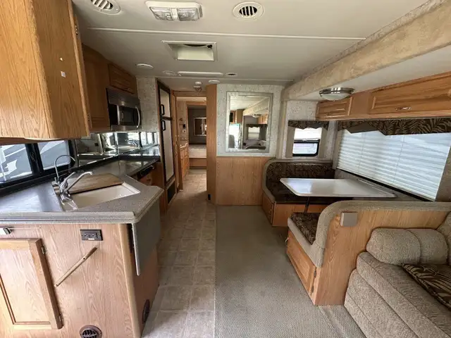 2006 National RV Sea Breeze 1341 in RVs & Motorhomes in Nelson - Image 16