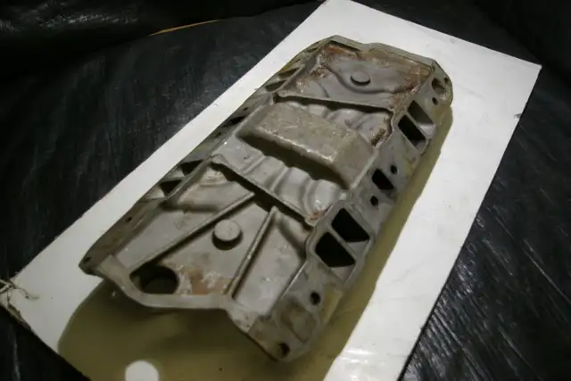 INTAKE MANIFOLD EDELBROCK STREET MASTER in Engine & Engine Parts in Edmonton - Image 3