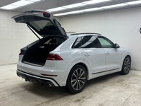 LOCAL TRADE!! Fire up the 500 horsepower twin-turbo V89 and let the Quattro All-Wheel Drive accelera... (image 7)