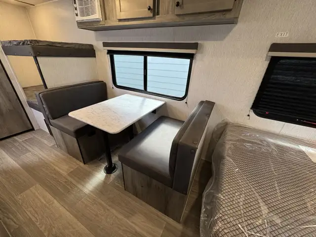 2026 ,Sun Lite,Sunset Park RV 19BH in Travel Trailers & Campers in Kamloops - Image 8