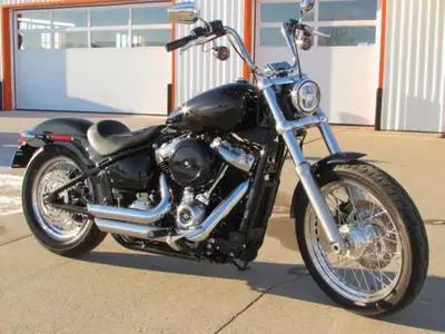 Yes under 40 KM. 1 Owner older gentleman, Throaty Vance and Hines, This Gorgeous 2020 Softail 107 ha...
