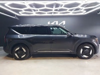 KIA EV9 WIND 2024 VÉHICULE 100% ÉLECTRIQUE AVEC ENVIRON 489 KM D'AUTONOMIE TRANSMISSION AUTOMATIQUE... (image 1)