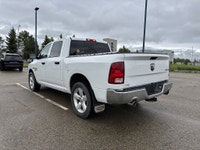 This Ram 1500 Classic boasts a Regular Unleaded V-8 5.7 L/345 engine powering this Automatic transmi... (image 4)