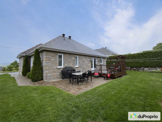 $585,000 - Bungalow for sale in Ste-Marie — photo 3