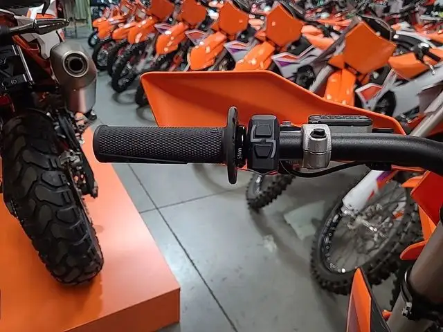 2025 KTM XC 250 in Dirt Bikes & Motocross in Calgary - Image 13