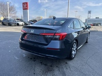 Command attention in the city and on the open road with this stunning Meteoroid Grey Metallic 2023 H... (image 4)