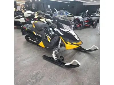 Lapointe Sports Inc 2018 Ski-Doo MXZ 900 Blizzard ACE (REV-XS) Ski-Doo MXZ 900 Blizzard ACE (REV-XS)...