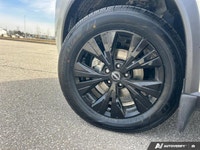 The advertised vehicle price is based on a promotional finance offer. Customers who purchase the veh... (image 8)