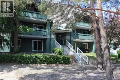 Welcome to this charming condo, offering an excellent opportunity for a first-time buyer looking to...