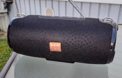 Musique,  Haut- Parleur  Blue  Tooth,  portatif...à  vendre..., View more