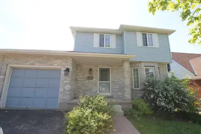 Suite Amenities Fridge Stove Washer in suite Dryer in suite Cable ready Central air conditioning Int...