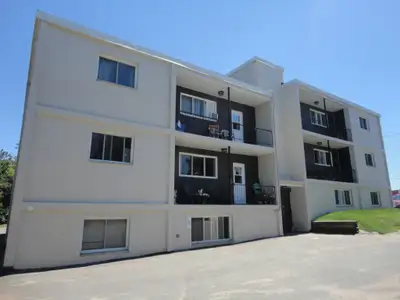This beautiful 2 Bedroom Apartment has been renovated with ceramic tile and new laminate flooring! B...