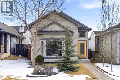 | FULLY RENOVATED | 3 BED + 2 BATH | COVERED PATIO W/ HOT TUB | HEATED DOUBLE GARAGE | STEPS TO NOSE...