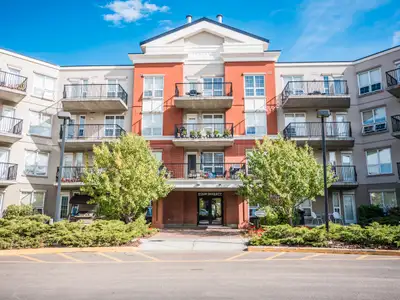 Gorgeous 1 bedroom suites at Wellington Court- Call Today! Current Incentives: 1/2 OFF SECURITY DEPO...