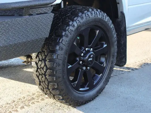 2016 Ram 3500 Laramie 4x4, AISIN, Sunroof, Cooled/Heated Leather in Cars & Trucks in Calgary - Image 12