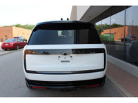 2024 RANGE ROVER P530 LONG WHEEL BASE - RARE FIND 7 PASSENGERS - ''ONLY 9,000 KM'' , YES , ONLY 9,00... (image 7)