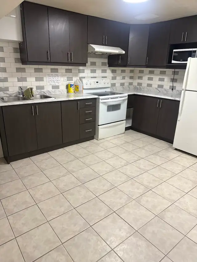 1 bedroom basement for rent